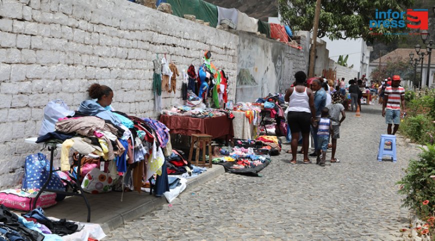 Brava: Feira Livre com avaliação positiva das expositoras, organização e público