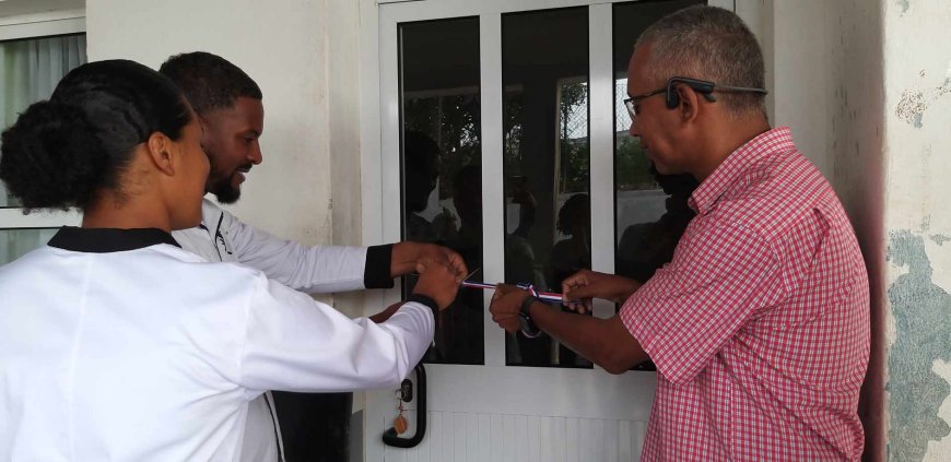 President of the Municipal Chamber of Brava participates in the opening of the MARAVILHA DO SABOR Cafeteria