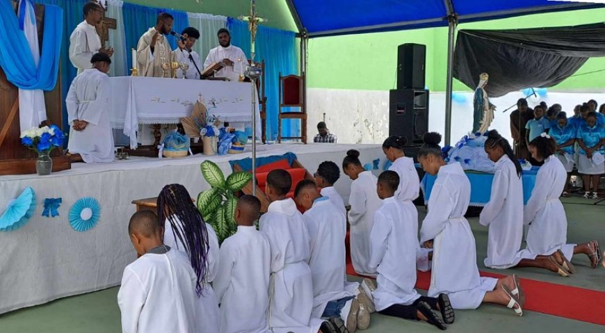 Brava: Fiéis católicos reúnem-se para celebração eucarística em honra de Nossa Senhora do Monte