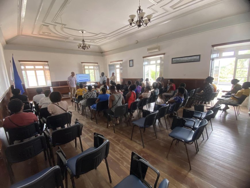 Mães das Aldeias SOS Visit Ilha Brava and are received by the Mayor of the local City Council