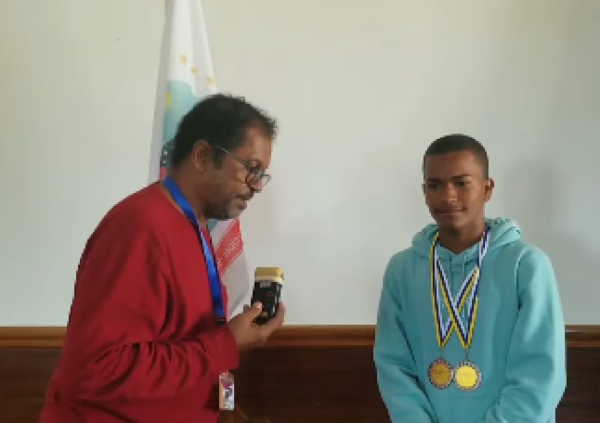 Young swimmer Leonardo Pereira shines in his debut at the National Swimming Championship, raising the name of Ilha Brava