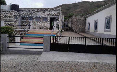 Escola Básica de Cova Rodela recebe um portão de protecção para segurança dos alunos