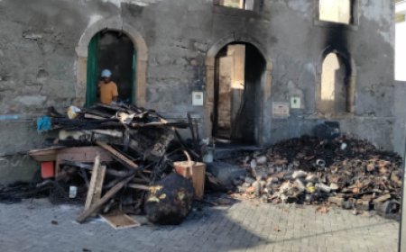 Teodoro Pina has been living in precarious conditions for over a month, awaiting support promised by the city council that has not yet materialized.