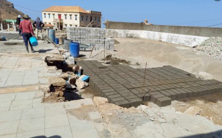 Obras de reconstrução da Igreja Católica de Nossa Senhora do Monte iniciadas com apoio de emigrantes bravenses.