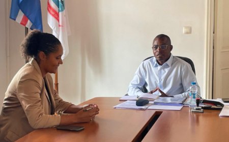 Parceria entre Câmara Municipal da Brava e Correios de Cabo Verde é reforçada em encontro com objetivo de melhorar serviços à comunidade