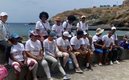 Red Cross promotes clean-up campaign on "Cadjetinha Beach"