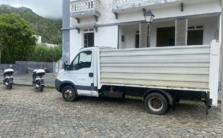 Autarquia recebe três motos e um veículo doado pela Câmara Municipal de Pontedera