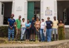 Young exchange students pay tribute to Eugénio Tavares by visiting the Casa Museu, a must-see for immersing themselves in the Cape Verdean soul.