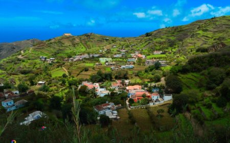 Travels through my homeland - Cova Joana - By Benvindo Neves