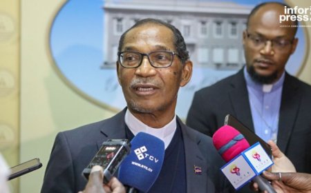 Bishop Arlindo Furtado calls for dialog and respect between parties during this year's elections