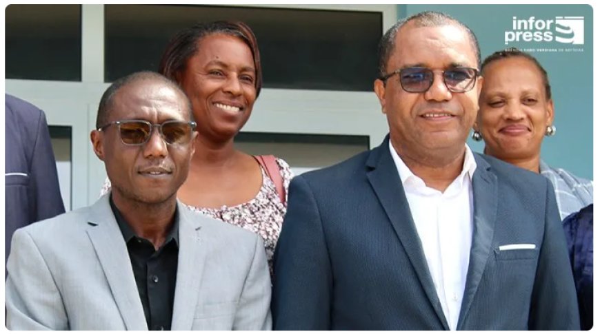 Minister asks municipal councils to assume responsibility for implementing the PCFR (Program for the Career, Training and Rehabilitation of Early Childhood Educators) for early childhood educators.