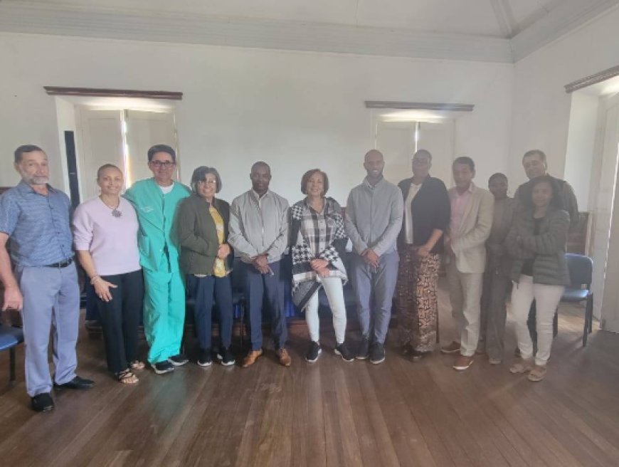 União e compromisso marcam encontro entre a Câmara Municipal da Brava e o grupo “Menisu da Escola Materna da Vila”