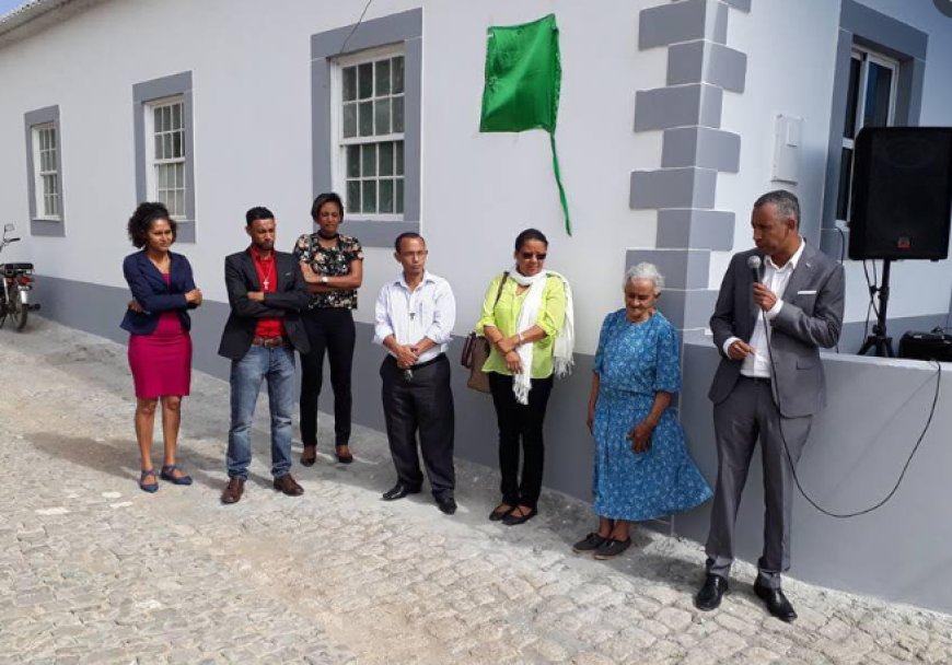 Nota de Pesar em homenagem a Mãe Iva (Iva Baptista da Lomba).