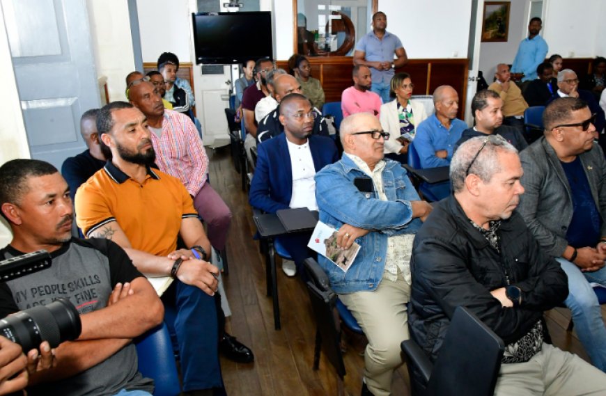 Primeiro-Ministro encerra visita à Brava com encontro positivo com empresários e anuncia criação de estrutura de missão