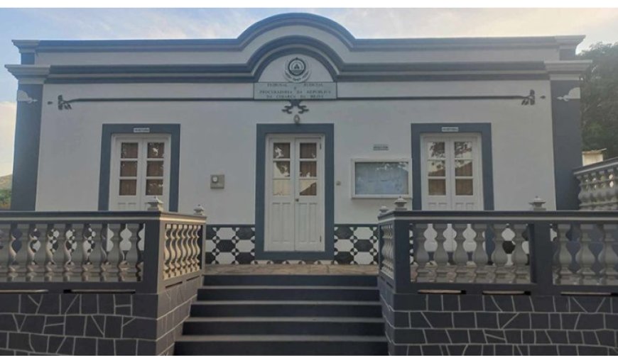 The Court of the Brava District orders the preventive detention of an individual for drug trafficking.