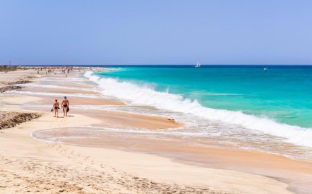 Mais de 2.000 turistas avançam com ação judicial após surtos graves de infeções em Cabo Verde