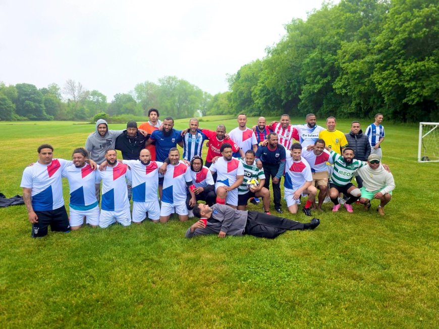 Reencontro de amigos termina em "Show" de futebol e risadas