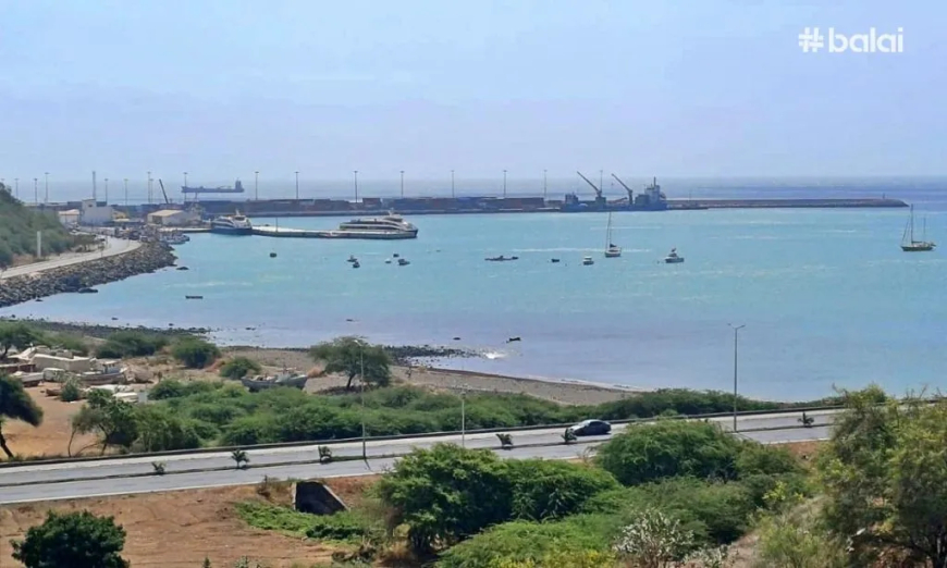 Governo autoriza aquisição de embarcação usada para reforçar transporte marítimo inter-ilhas