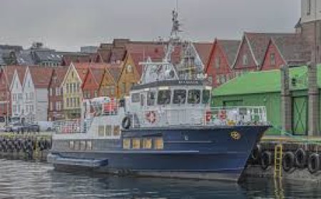 A boat from the past that jeopardizes an island's future