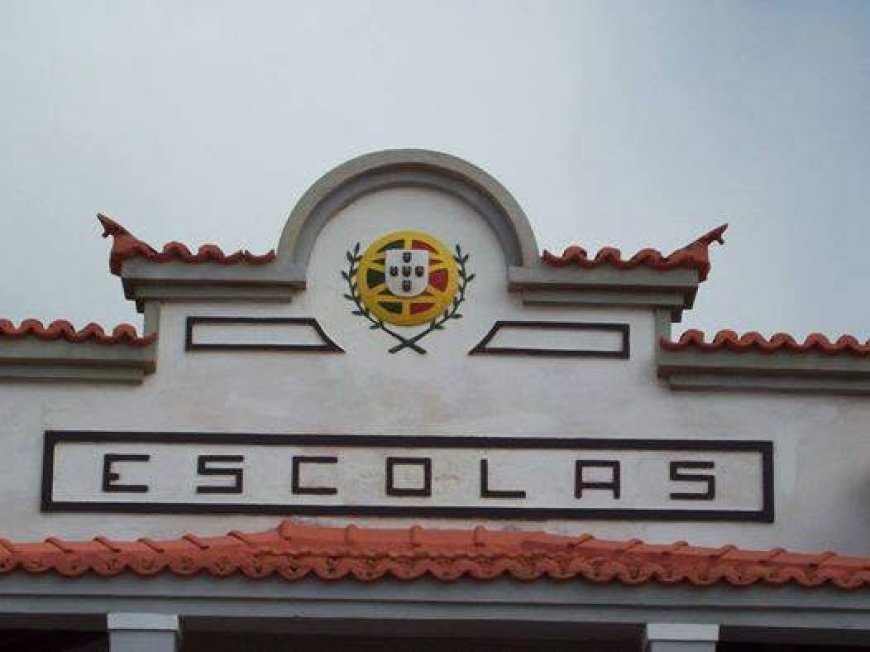 Professores da Nossa Senhora do Monte Defendem Direção Escolar Local
