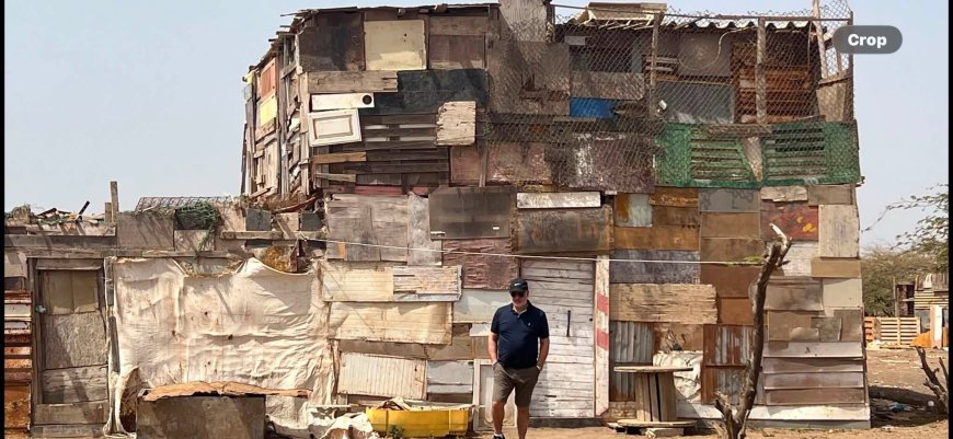 O dilema de um emigrante na luta pela dignidade e o apelo à compaixão feito por António Varela