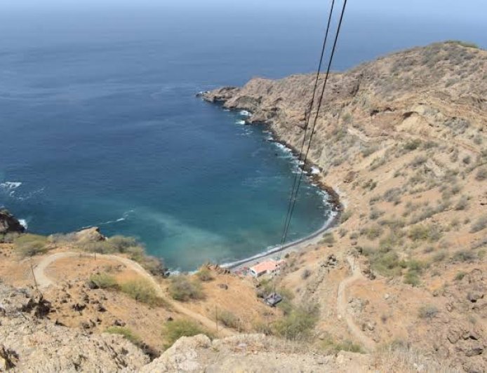 Teleférico de Lomba Tantum volta a funcionar, mas técnico alerta para risco de novas avarias