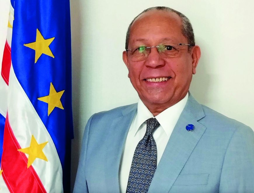 País José Pedro Chantre d’Oliveira, embaixador de Cabo Verde no Brasil - “Cabo Verde precisa acelerar o passo, e com qualidade, em tudo que faz”