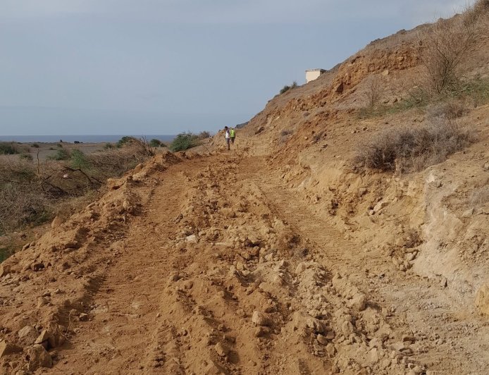 População de Fajã d’Água questiona quando estará pronta a estrada alternativa que ligará a localidade a Palhal
