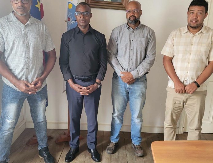 Analyzing the condition of the island’s road network and setting priorities for action were on the agenda at the meeting between CMB and Estradas de Cabo Verde