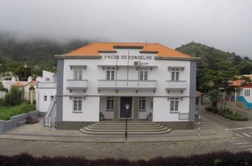 Funcionários da Câmara Municipal da Brava exigem pagamento de retroativos do novo PCFR e admitem recurso aos tribunais