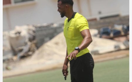 Eraldo Martins, a referee from Brava who officiates for Sal and dreams of refereeing a National Championship game on his home island